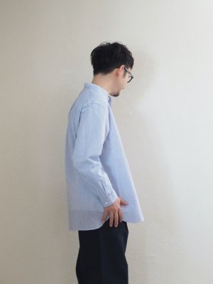 画像2: Still By Hand(スティルバイハンド) コットンラミー プルオーバー バンドカラーシャツ ブルーストライプ