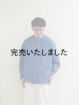 Still By Hand(スティルバイハンド) リネンWポケットバンドカラーシャツ ブルー