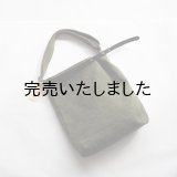 suolo(スオーロ) FEATHER middle-ショルダーバッグ- オリーブ
