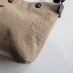 画像2: suolo(スオーロ) KID-ショルダーバッグ- ベージュ