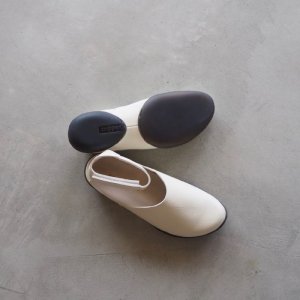 画像9: TRIPPEN(トリッペン) PAN-アンクルストラップパンプスシューズ-ホワイト