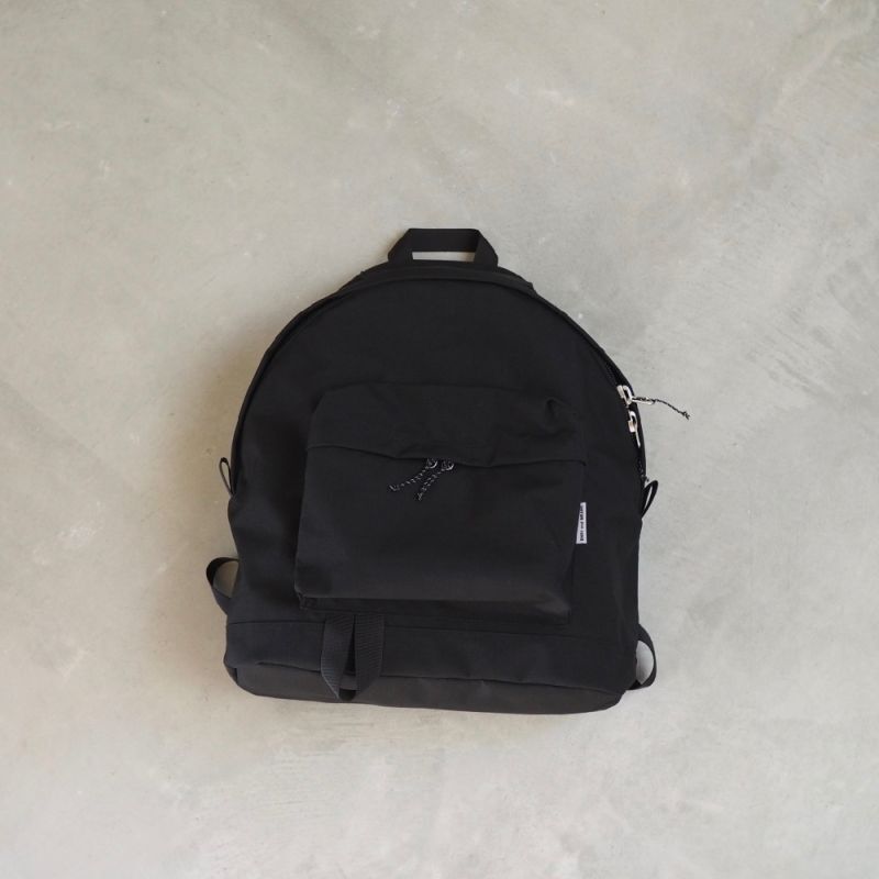 ENDS and MEANS(エンズアンドミーンズ) Daytrip Backpack ブラック