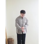 画像: Still By Hand(スティルバイハンド) パデットバンドカラーシャツブルゾン カーキベージュ