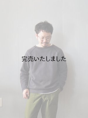 画像1: another 20th century(アナザートゥエンティースセンチュリー) Beaver Raglan Sweat ウォッシュブラック