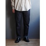 画像: 【再入荷】Still By Hand(スティルバイハンド)  1タックテーパードデニムパンツ ネイビー