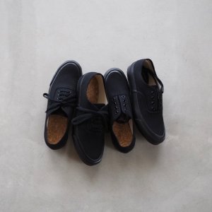 画像1: DOEK SHOE INDUSTRIES(ドゥック) OXFORD BLACK PARA