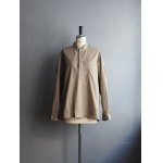 画像: Still By Hand(スティルバイハンド) 製品染めスキッパーシャツ カーキベージュ