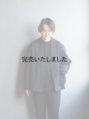 画像1: LA MOND(ラモンド) NO-COLLAR SHARI JACKET-ダークネイビー