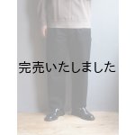 画像: Still By Hand(スティルバイハンド)ディープタックデニムパンツ ブラック