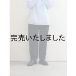 画像: Still By Hand(スティルバイハンド) 強撚コットン 製品染め4タックパンツ ブラックネイビー