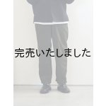 画像: Still By Hand(スティルバイハンド) ポリエステル製品染めイージーテーパードパンツ ダークオリーブ