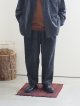 画像: Still By Hand(スティルバイハンド) コーデュロイテーパードイージーパンツ ブルーチャコール