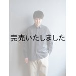 画像: Still By Hand(スティルバイハンド) コットンシルク製品染レギュラーカラーシャツ チャコール